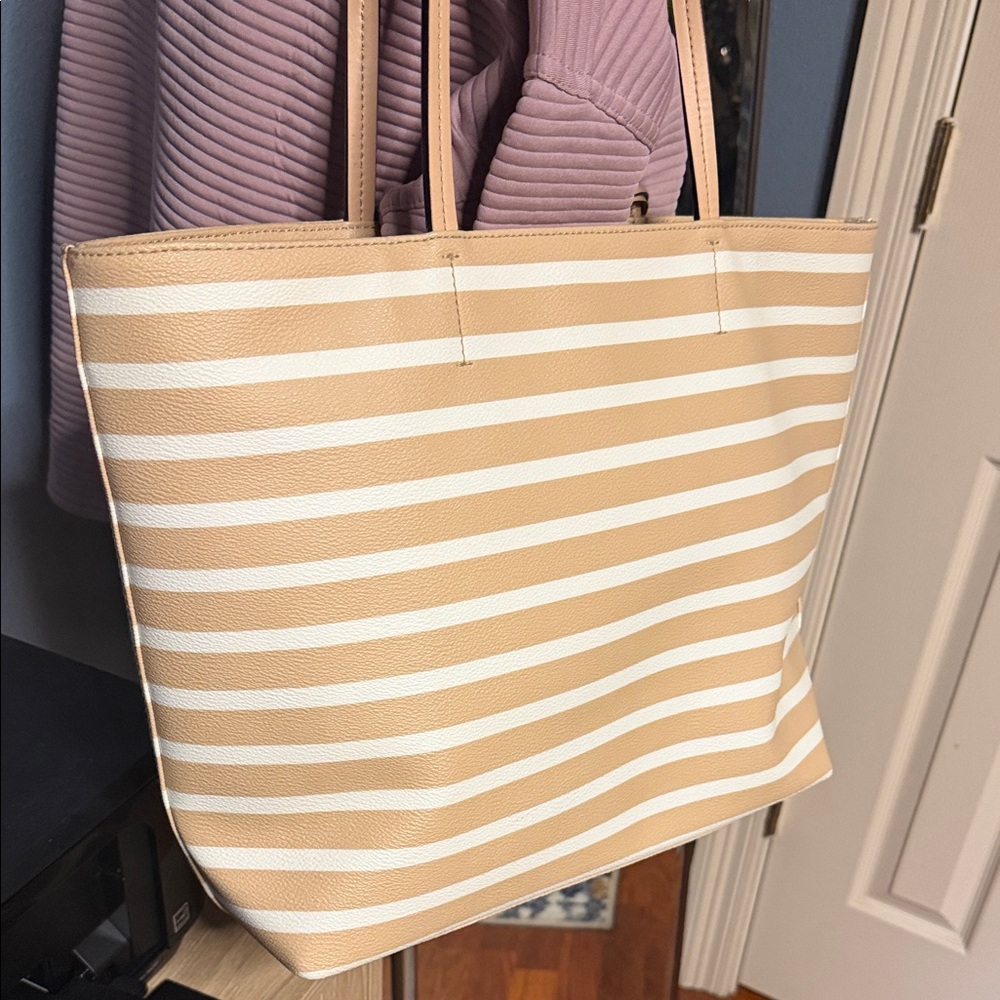 kate spade Beige and White Striped Tote Bag - Picture 5 of 6